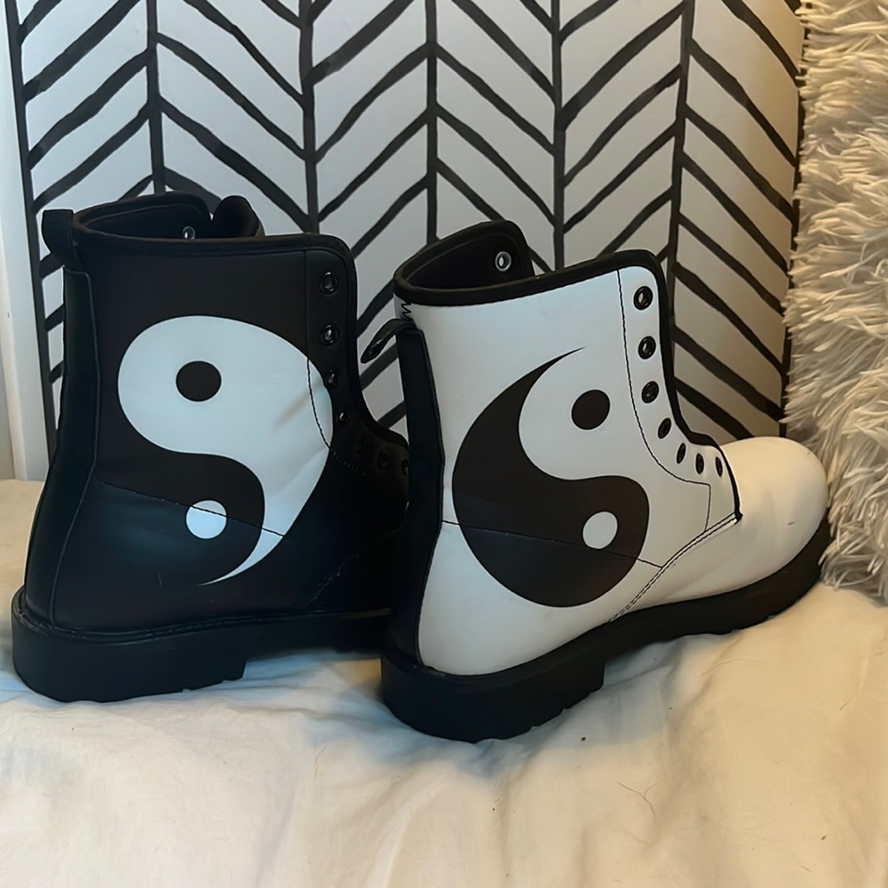 Ying And Yang Boots